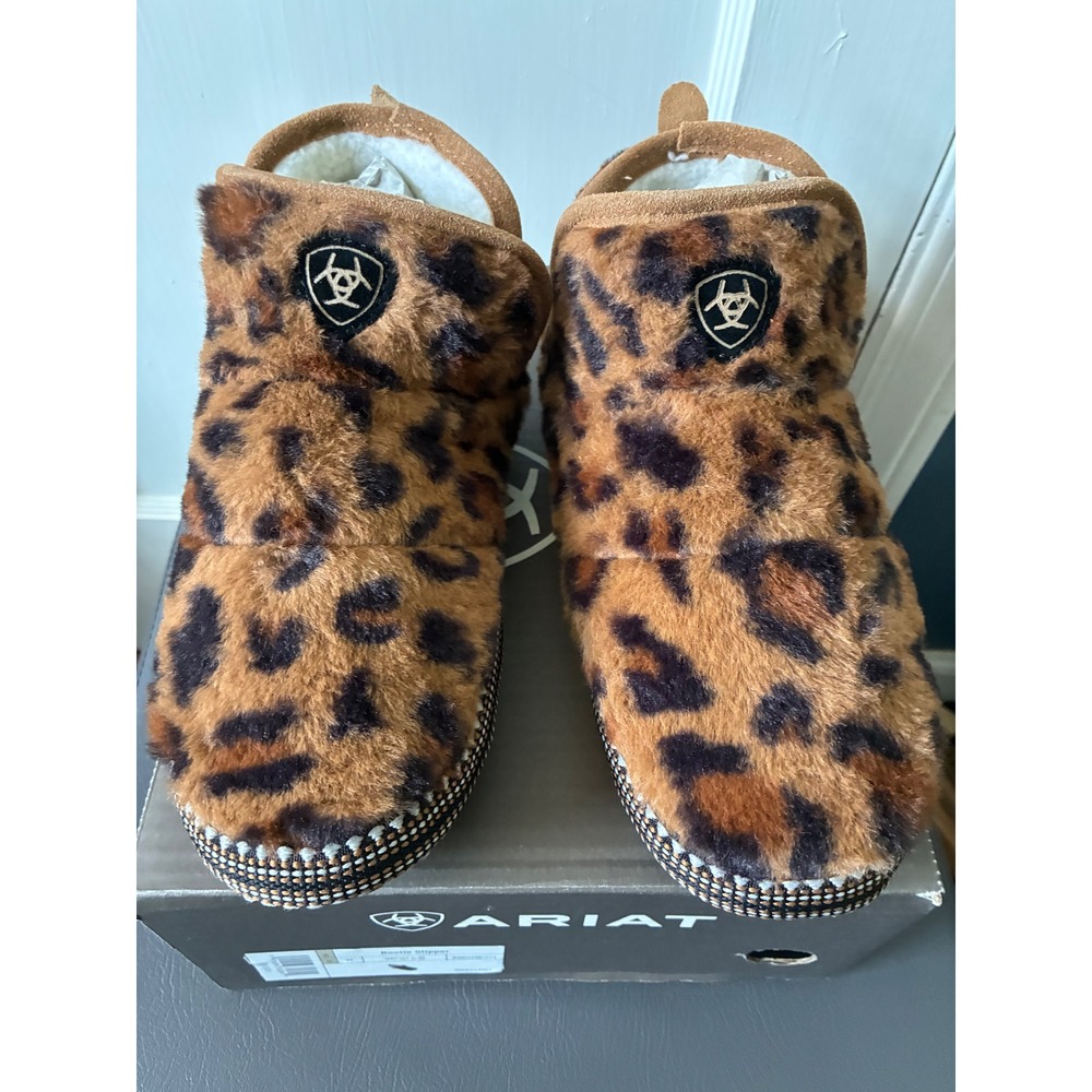 Ariat Womens Leopard Print Faux Fur Bootie Slipper AR2238-214 Brown Size M 7.5-8